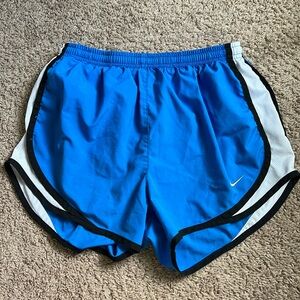 Nike shorts size small